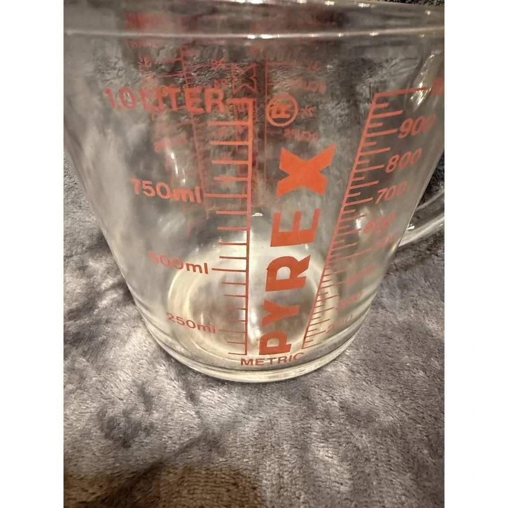 Vintage Pyrex 4 Cup/1 Quart/32 Oz/1 Liter Glass Measuring Cup/Pitcher